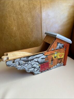 Thomas & Friends - Wooden Mining Tunnel